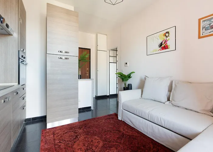 Guesthost - Corvetto M3 - Comfy With Balcony! * Milaan
