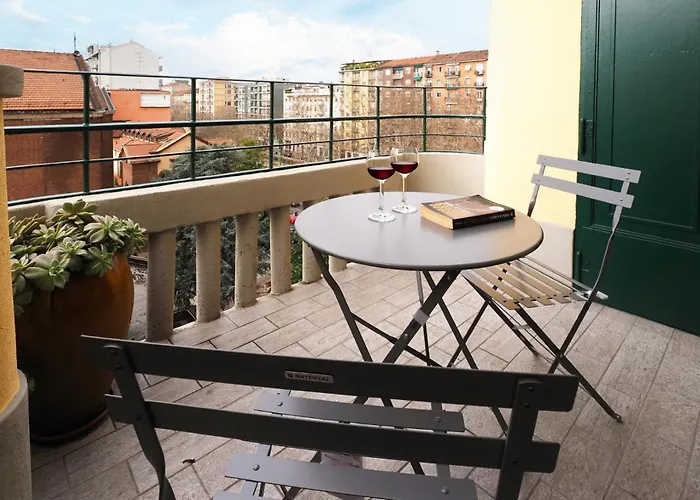 Luminoso Con Terrazzo Forlanini Linate Apartment Mailand
