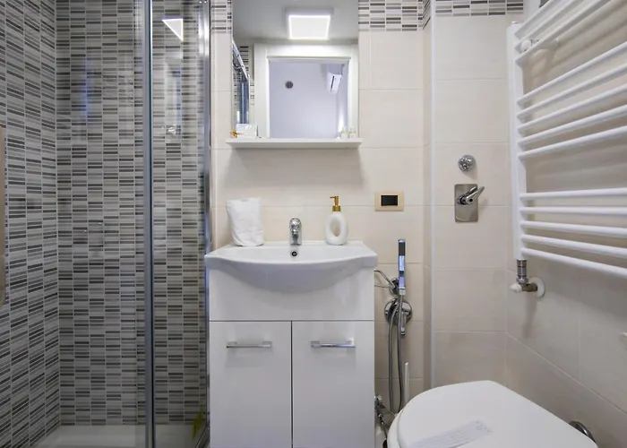 {cesco's Home} Certosa - 10 Min. Fiera - Sacco Apartamento *