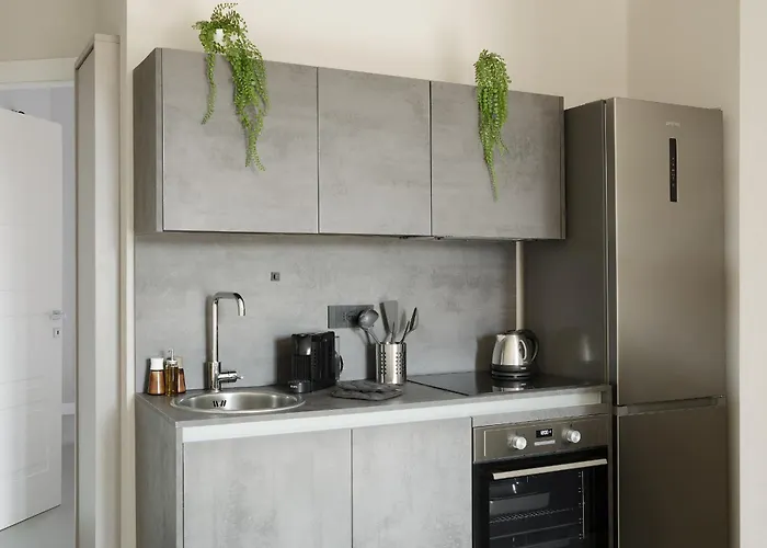 Homie Livings - Galleria Unione Apartment