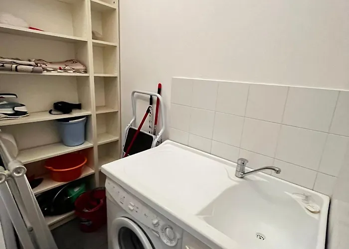 Kibilù - Via Casati 32 - Stazione - Corso Buenos Aires - Shopping Area *