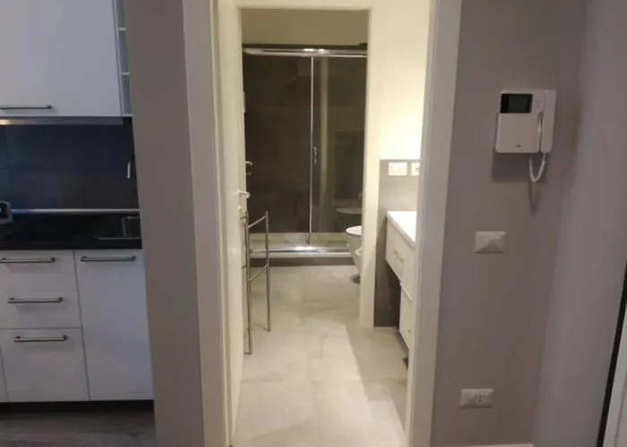 Mm3/repubblica A 5 Minuti Dal Duomo Milão