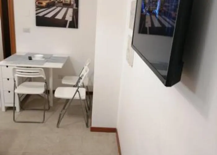 Appartamento Trilocale Zona Loreto Mm1 - Viale Monza 10 *