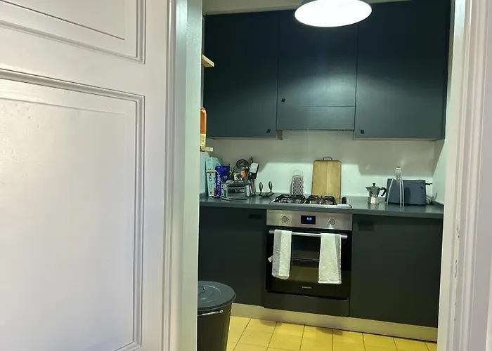 Appartamento Centralissimo, Spazioso E Comodo Milano