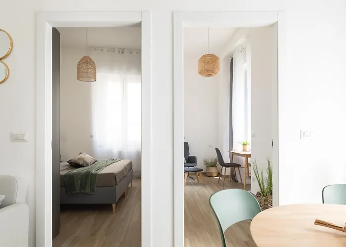Apartman Luni 4 - Design Trilo -m3- 8 Min Dal Duomo *