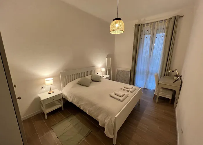 Spacious 3 Bedroom 公寓 *