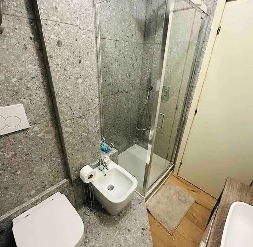 Stylish Boutique Next To Duomo * 米兰