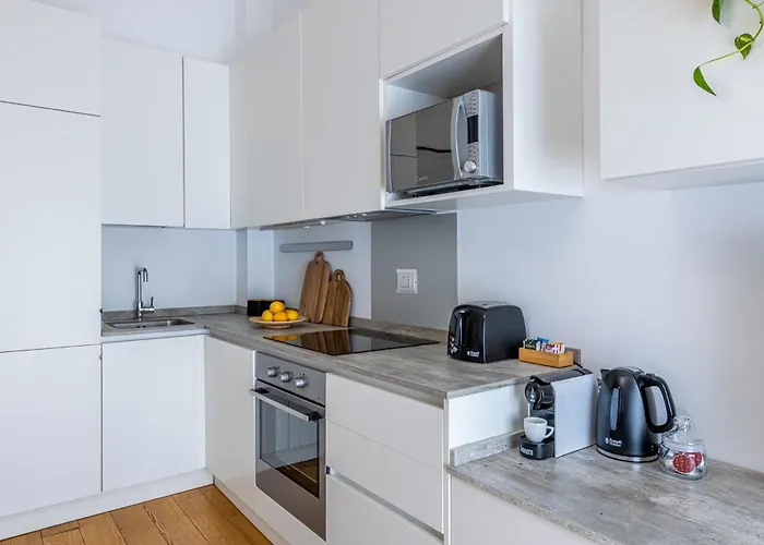 Rail24 - 9 Min Dal Duomo - Stazione Apartament *