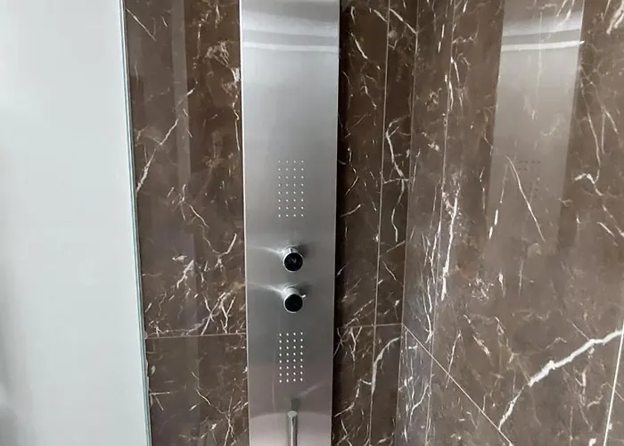 Moderno Tra Stazione E Loreto Apartamento