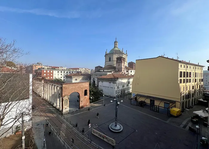 Big Historical Colonne Apartmán
