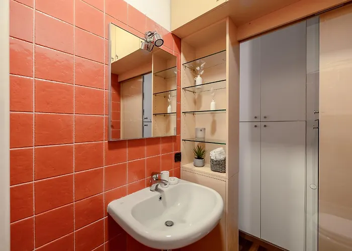 Kibilu - Via Dell'unione - Centre - Duomo