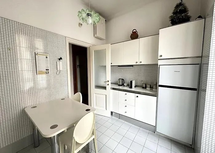 Elegant House Near Citta Studi *