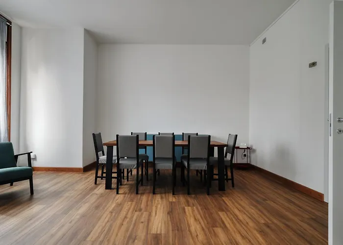 Joivy Chic 3-bed Flat Near Colonne Di San Lorenzo