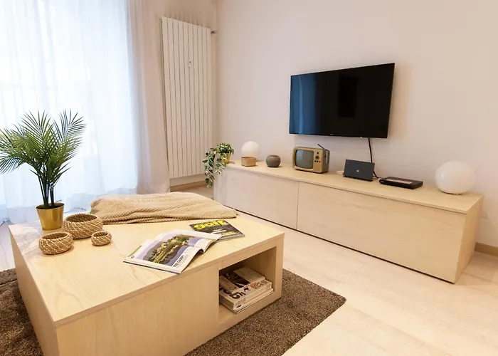 Luxury - Bramante 7 *