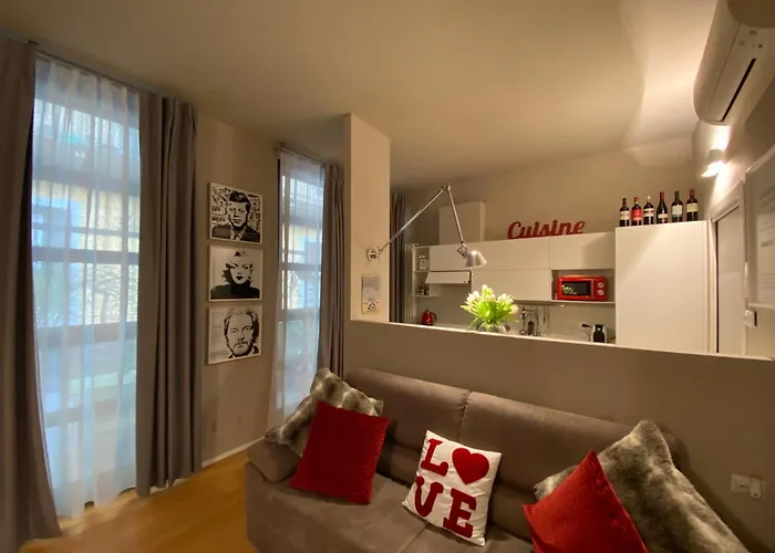 Navigli Lombardini 8 Milánó