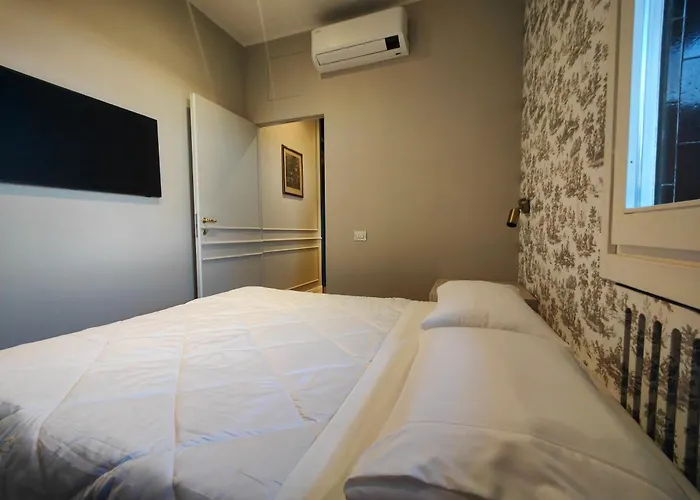 Ottoboni 2a Luxury Penthouse Apartment
