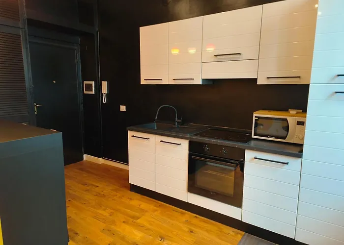 Designed 2 In Urban With Ac, Wifi And Subway