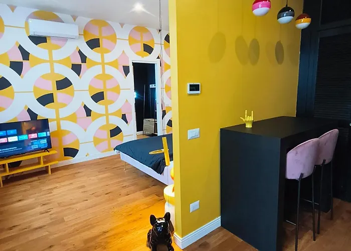 Διαμέρισμα Designed 2 In Urban With Ac, Wifi And Subway