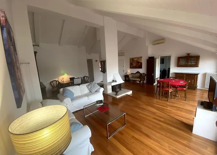 Penthouse In The Sky With 30 Sqm Terrace Station Mediolan