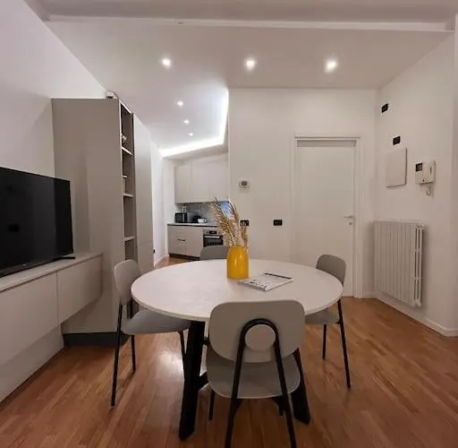 Aurora Rho Fiera Appartement *