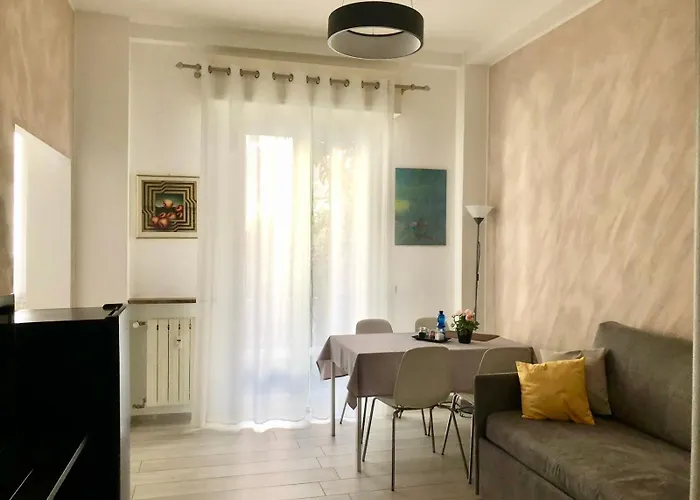 Lovely 2 With Small Garden