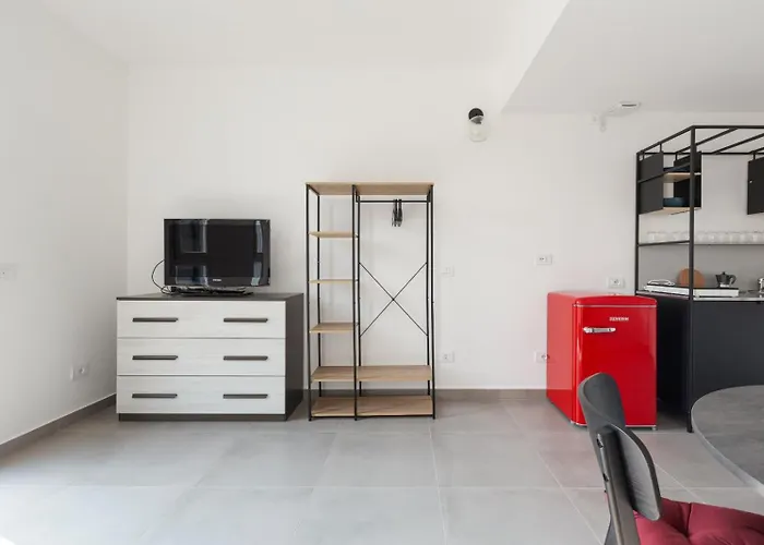 Guesthost - Udine M2 - Bright And Cozy Apartment