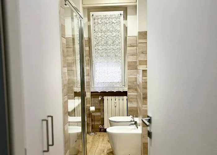 Appartement Lovely 2 With Small Garden Milaan