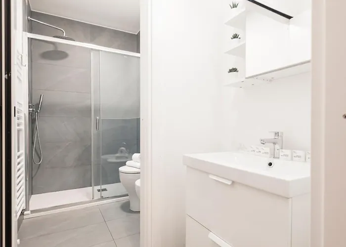 Compact&charming Porta Venezia Milano