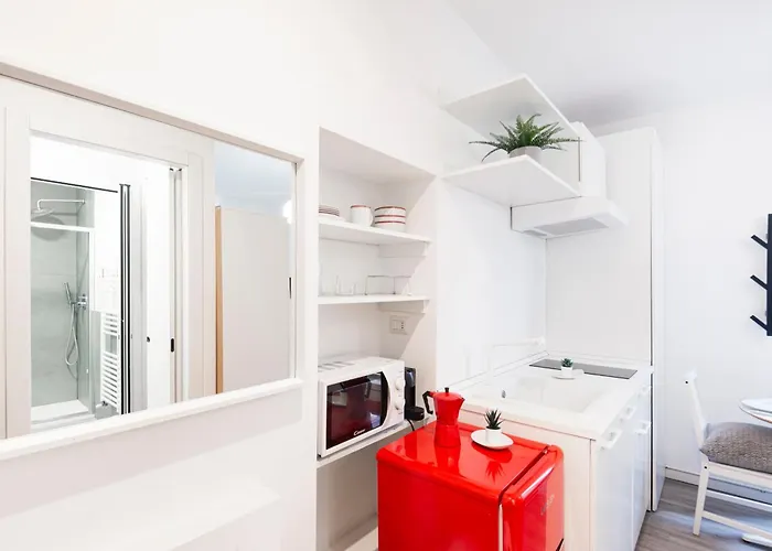 Compact&charming Porta Venezia Milano