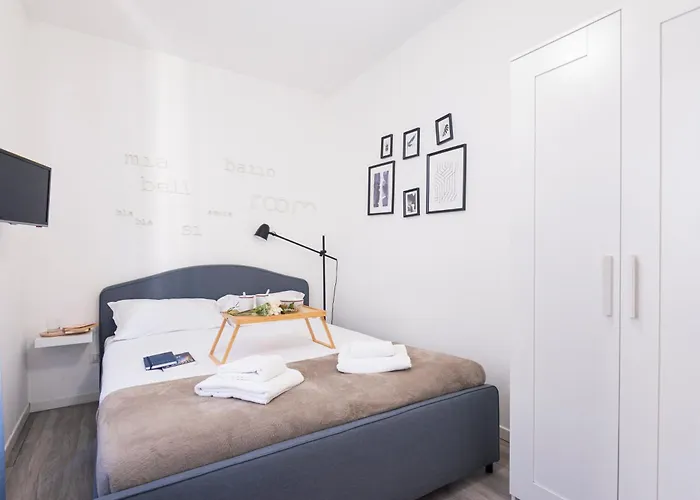 Compact&charming Porta Venezia Appartamento *