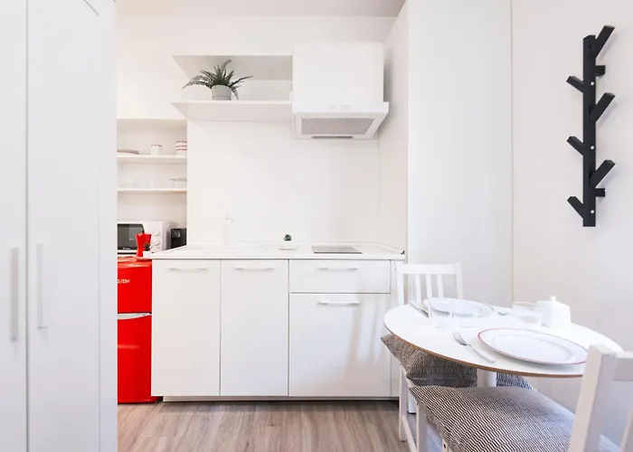 Compact&charming Porta Venezia Appartamento *