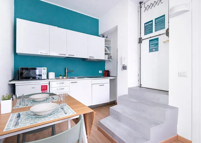 Easylife - - Correnti 22 - Duomo *