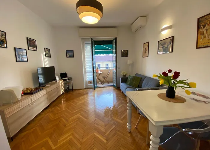 Daniela's Spazioso Ai Navigli Appartement