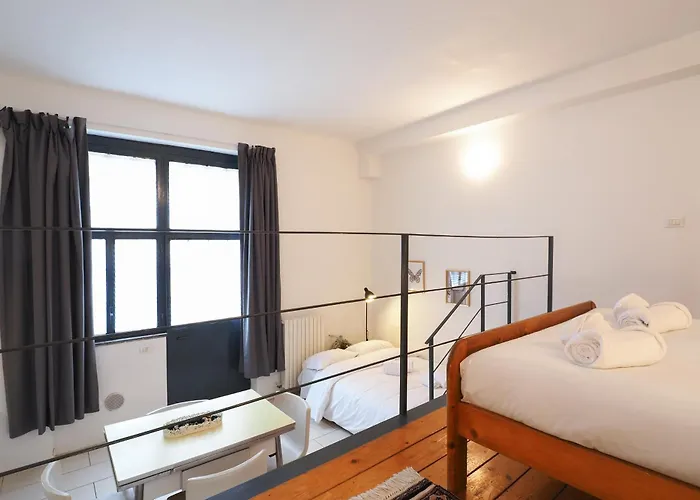 Primopiano - Acerenza Flat Apartamento Milán