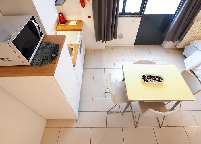 Appartamento Primopiano - Acerenza Flat Milano