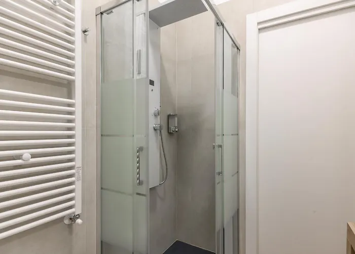 Ourjoy & Skyjoy Units - Via M Gioia, 47 - Wifi, 1 Private Parking, Station, Apartmán Milán