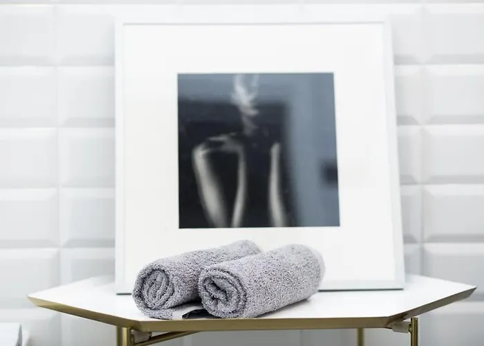 New Elegant Flat 3 Min From Station. Διαμέρισμα