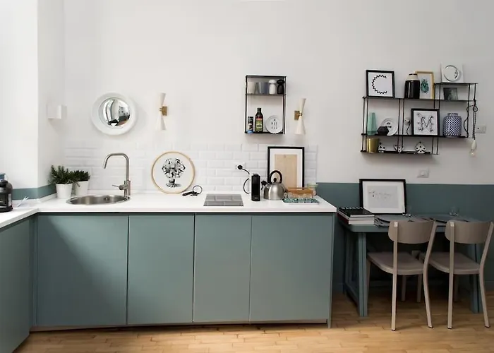 New Elegant Flat 3 Min From Station.