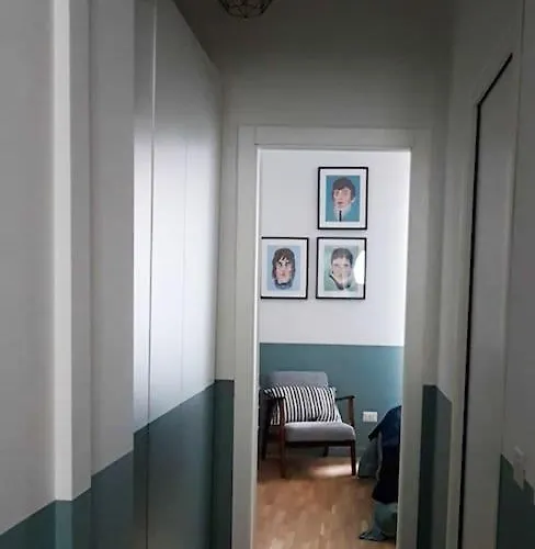 아파트 New Elegant Flat 3 Min From Station. 밀라노