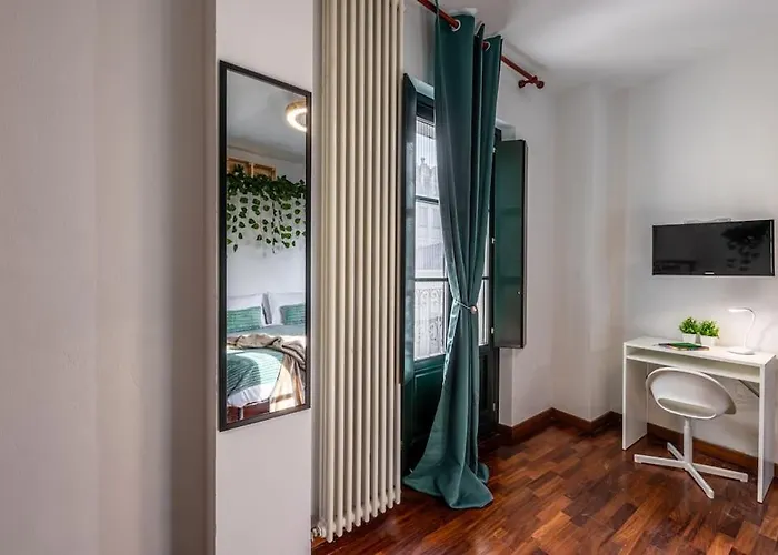 Close To Duomo Lovely City Center Flat Milán