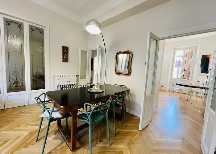 Prestigious Period - Free H24 Garage And Breakfast Milánó