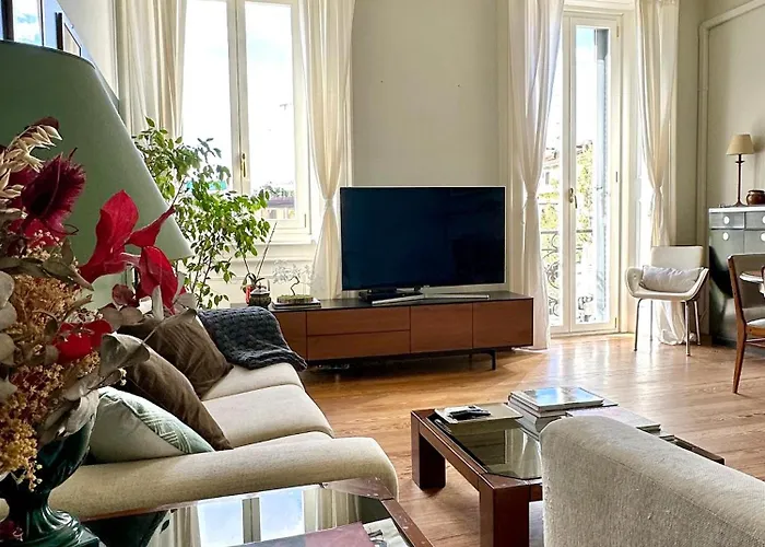 Ampio E Luminoso Bilocale Nel Centro Di Milano