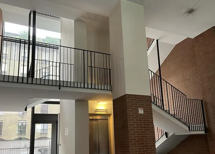 La Casa Di Charlie - Stazione Milán