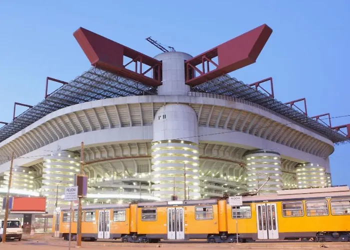 Bilocale In Bande Nere-metro Rossa Duomo *
