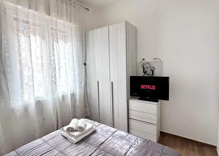 דירה Bilocale In Bande Nere-metro Rossa Duomo מילאנו