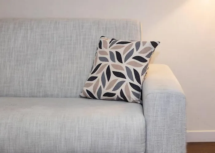 Italstay - Canonica Attic Apartment *