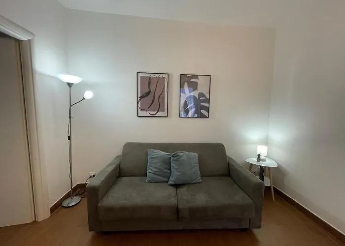 Italstay - Canonica Charming Lägenhet *