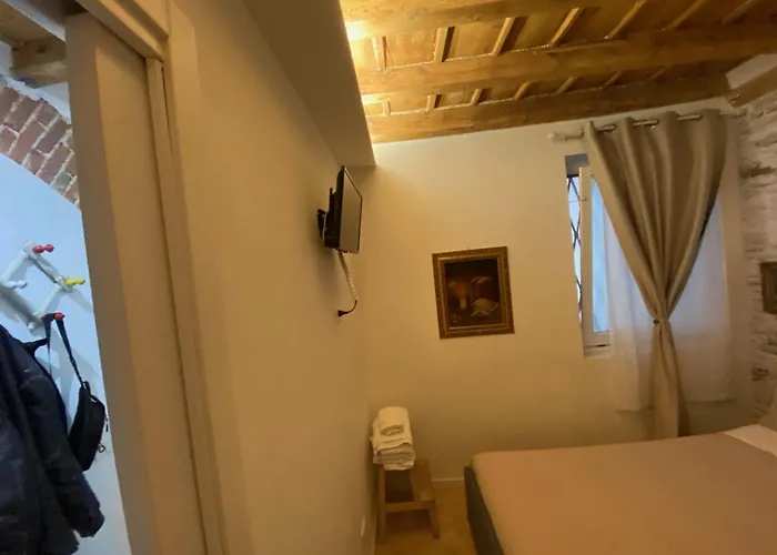 30 San Gottardo House