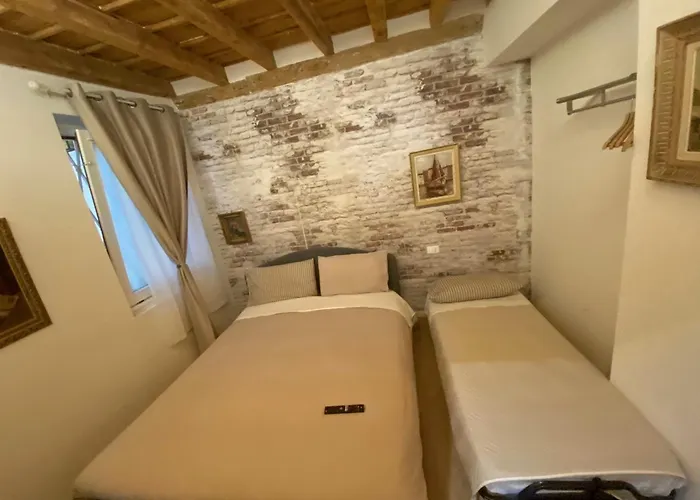 30 San Gottardo House