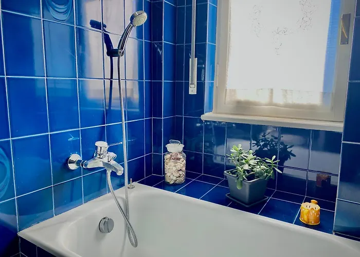 Stanza Cristina E Patrizia Fiere E Moda M4 California Self-check-in בית הארחה